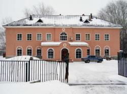 Здание, расположенное по адресу г. Ирбит ул. Советская 93, в 2003 году