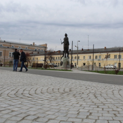 Екатерина II проигрывает Ленину в опросе о названии центральной площади Ирбита