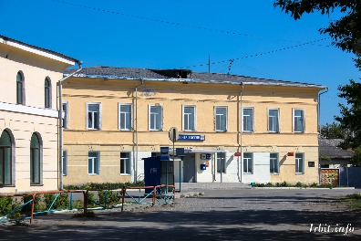 Здание городской управы построено в середине XIX века, расположено по адресу: г. Ирбит, ул. Ленина, 15. 
Фото 22 мая 2017 г. Фотограф Евгений Рулев.